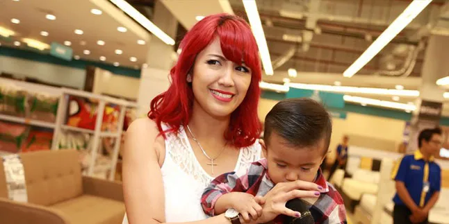 Sharena Gunawan Ungkap Produk Endorse Paling Mahal Sharena Gunawan Ungkap Produk Endorse Paling Mahal