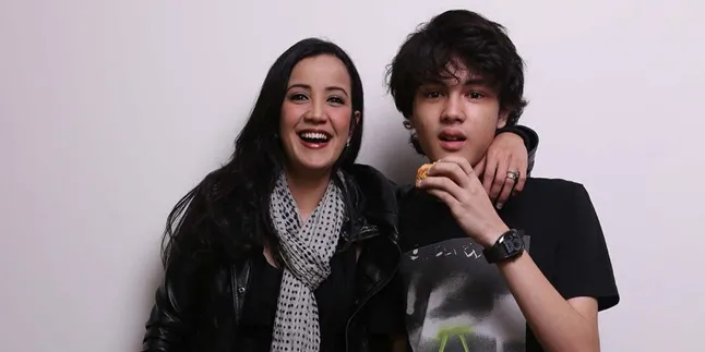 Shawn Adrian Ungkap Andi Soraya Punya Kekasih Baru Shawn Adrian Ungkap Andi Soraya Punya Kekasih Baru