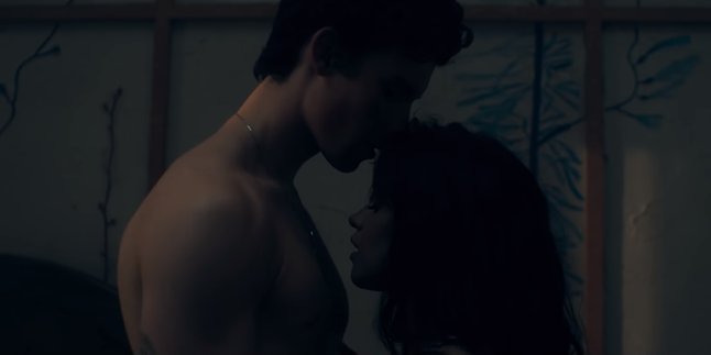 Shawn Mendes dan Camila Cabello Tampil Mesra dalam Video Klip 'Senorita'