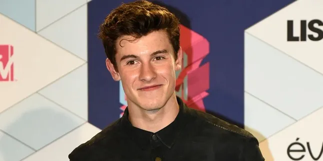 Shawn Mendes Incar Puncak Chart dan Kalahkan Despacito Shawn Mendes Incar Puncak Chart dan Kalahkan Despacito