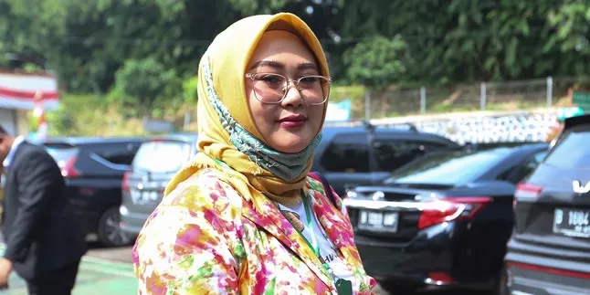 Shelvie Hana Ungkap Penyebab Perceraiannya dengan Daus Mini, Tak Dikaruniai Anak Selama Menikah - Sempat Ingin Bayi Tabung Shelvie Hana Ungkap Penyebab Perceraiannya dengan Daus Mini, Tak Dikaruniai Anak Selama Menikah - Sempat Ingin Bayi Tabung