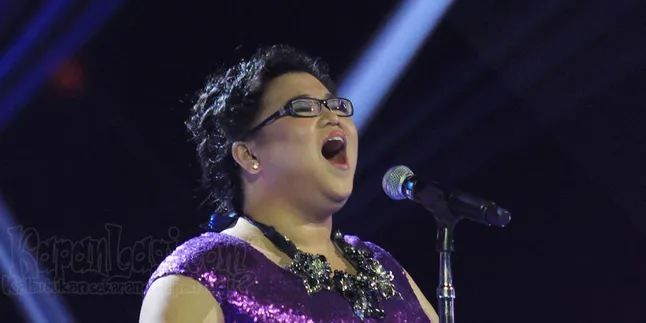 Shena Malsiana, Adele Versi Indonesia