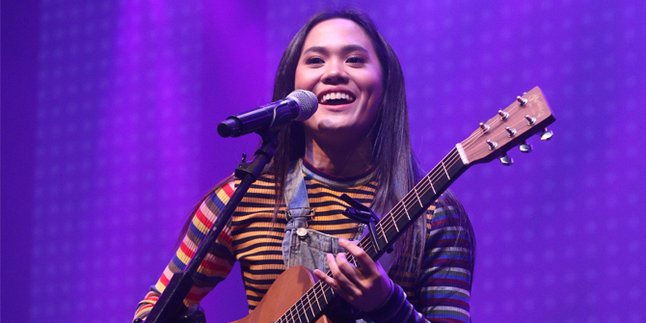 Sheryl Sheinafia Hingga Vina Panduwinata Ajak Penonton Nostalgia di Konser 'BEBAS'