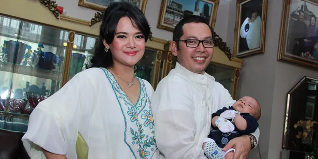 Shezy Idris Punya Anak, Sang Adik Tak Senang?