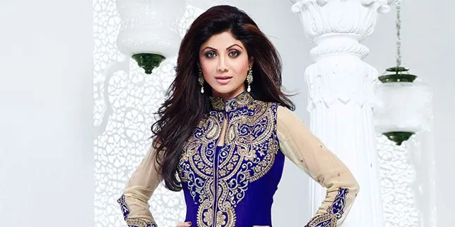 Shilpa Shetty Comeback Dalam Video Pesta Mewah & Tampilan Glamor