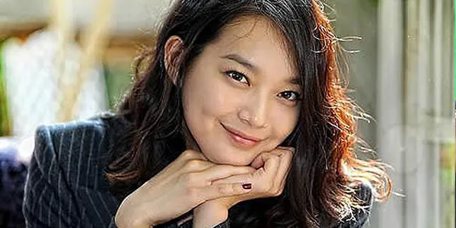 Shin Min Ah Belikan Mobil Mewah Untuk Manajernya