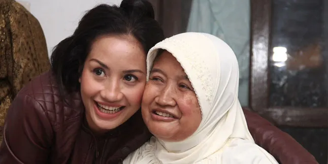 Shinta Bachir, Pulang Kampung Temui Ortu dan Fans
