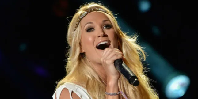 Siap Dengarkan Cerita Seru Carrie Underwood?