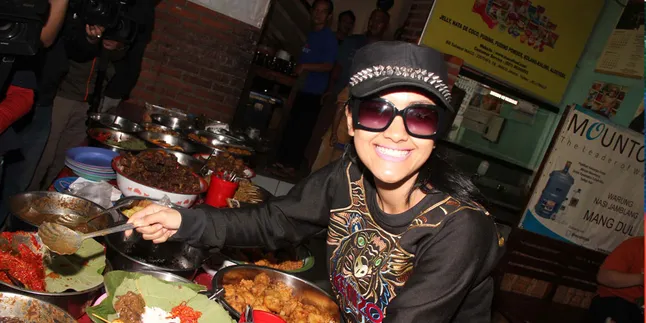 Siap Rilis Album Baru, Julia Perez Unggah Teaser di Instagram