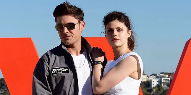 Siap-siap Patah Hati! Zac Efron Punya Pacar Baru, Kali Ini Hasil Cinlok 'BAYWATCH'