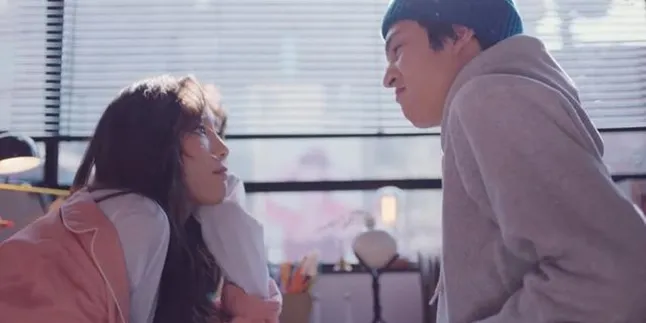 Siapa Cowok Ganteng Yang Ada di MV Taeyeon SNSD?