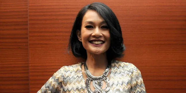 Sibuk Bisnis Kue, Endhita Arahkan Sang Anak Jadi Pastry Chef? Sibuk Bisnis Kue, Endhita Arahkan Sang Anak Jadi Pastry Chef?