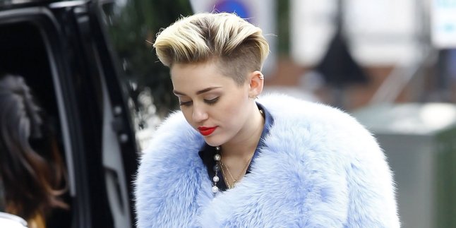 Sibuk Dengan Yayasan Tak Berarti Miley Cyrus Jauh Dari Musik