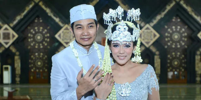 Sibuk, Lale & Fikha Effendi Belum Kepikiran Soal Bulan Madu Sibuk, Lale & Fikha Effendi Belum Kepikiran Soal Bulan Madu