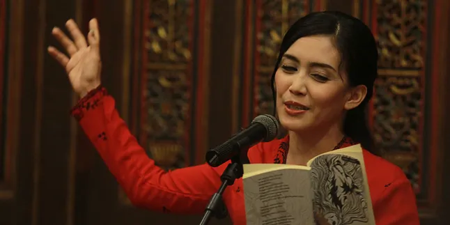 Sibuk Politik, Rieke Diah Pitaloka Opname Tiga Hari Sibuk Politik, Rieke Diah Pitaloka Opname Tiga Hari
