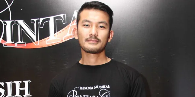 Sibuk, Rio Dewanto Tetap Sempatkan Olah Raga