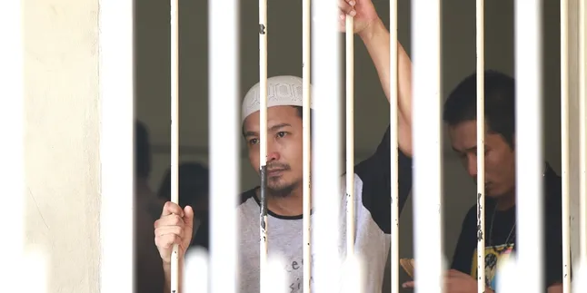 Sidang Ditunda Lagi, Istri Zul Zivilia Menangis Karena Hal Ini