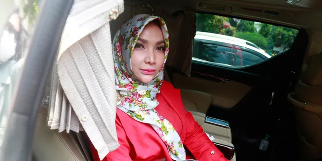 Sidang Lanjutan Perceraiannya Digelar, Roro Fitria Absen