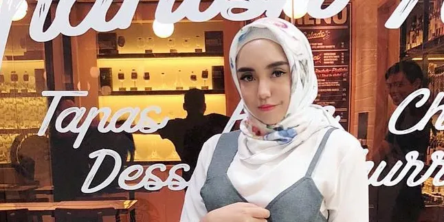 Sidang Mediasi, Salmafina Anak Sunan Kalijaga Berharap Cepat Cerai Dari Taqy Malik Sidang Mediasi, Salmafina Anak Sunan Kalijaga Berharap Cepat Cerai Dari Taqy Malik