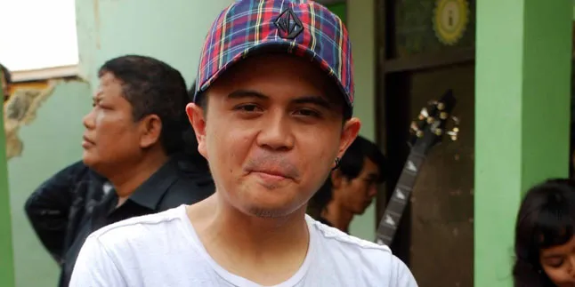 Sigit Wardana Kenalkan Anak Mainan Era 90an Sigit Wardana Kenalkan Anak Mainan Era 90an