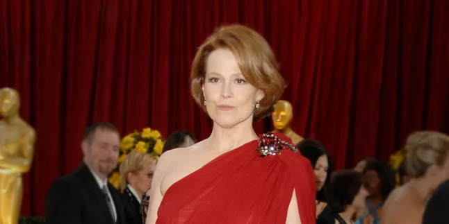 Sigourney Weaver Kembali Bintangi Sekuel 'AVATAR'