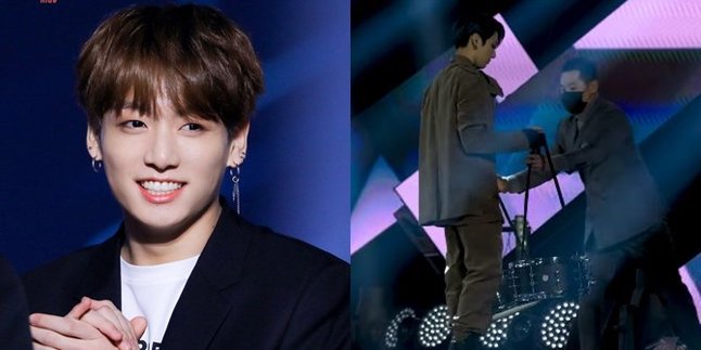 Good Attitude of Jungkook BTS Helps Staff Clean Up After Performing at Music Event