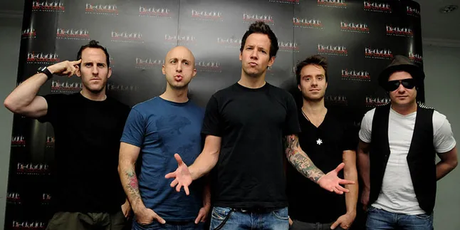 Simple Plan Ramaikan HUT ANTV Ke 20