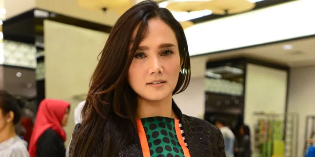 'Sindir' Soal Masalah di Instagram, Ada Apa Dengan Mulan Jameela? 'Sindir' Soal Masalah di Instagram, Ada Apa Dengan Mulan Jameela?