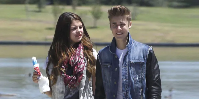 Sindiran 'Sadis' Selena Gomez Untuk Justin Bieber Sindiran 'Sadis' Selena Gomez Untuk Justin Bieber