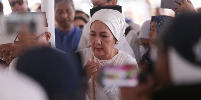 Singgung Soal Royalti Titiek Puspa, Petty Tunjungsari: Kalau Saya Nggak Urus, Sombong Dong Singgung Soal Royalti Titiek Puspa, Petty Tunjungsari: Kalau Saya Nggak Urus, Sombong Dong