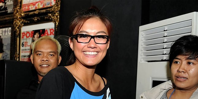 Single Terbaru Agnes Monica Bocor di Internet?