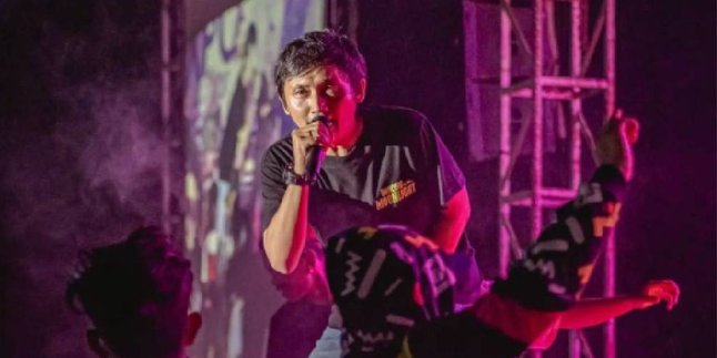 Single Terbaru Eric Erlangga, Berikut Lirik Lagu yang Berjudul TAK BENAR