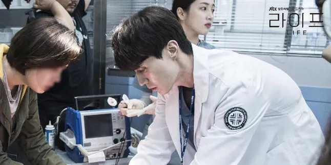 Sinopsis Drama LIFE Episode 1, Konflik Tersembunyi di Rumah Sakit Sinopsis Drama LIFE Episode 1, Konflik Tersembunyi di Rumah Sakit