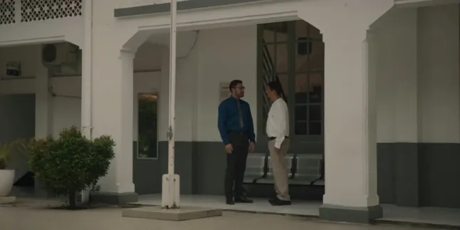 Synopsis of the Film UNTITLED, A Reflection on the World of Education and the Life of a Teacher