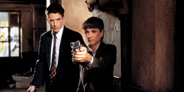 Synopsis of the movie COPYCAT airing on TV tonight, Monday, January 26, 2026 at 11:00 PM