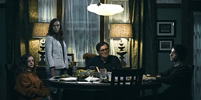 Sinopsis FIlm 'HEREDITARY': Teror Yang Ancam Keluarga, Sebuah Warisan Atau Kutukan? Sinopsis FIlm 'HEREDITARY': Teror Yang Ancam Keluarga, Sebuah Warisan Atau Kutukan?