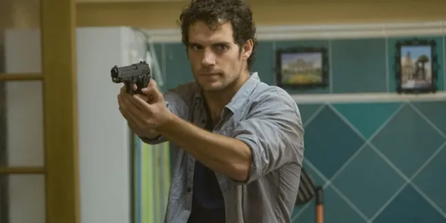Synopsis of the film THE COLD LIGHT OF DAY airing on TV tonight, Monday, August 25, 2025 at 21:00