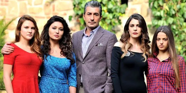 Sinopsis Serial 'Cansu & Hazal', Kisah Putri Cantik Yang Tertukar
