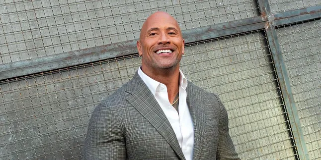 Sisi Lembut Dwayne Johnson di Balik Tubuh Kekarnya