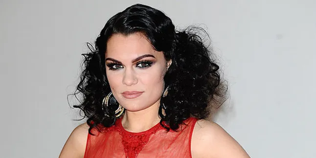 Situs Resmi Jessie J Dibajak!