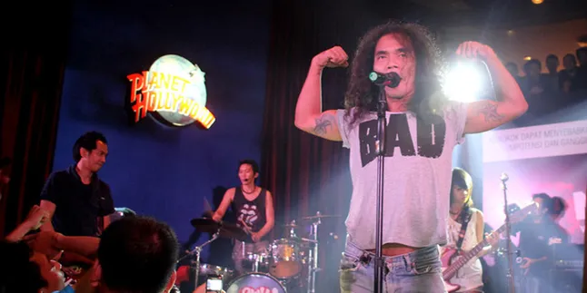 Slank Menutup Gala Show X Factor Indonesia