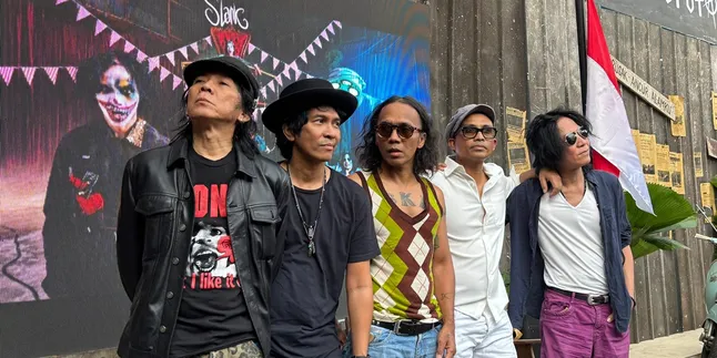 Slank Releases Album 'Republik Fufufafa' on Cassette & Vinyl, Bimbim: Targeting Gen Z