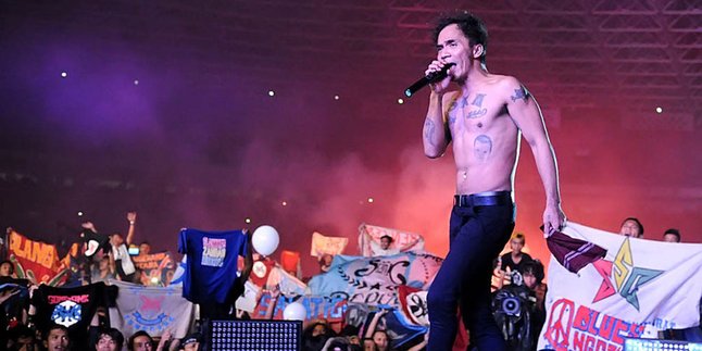 Slank Sebarkan Virus Perdamaian Lewat Konser 2 Jari