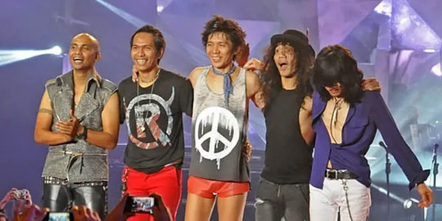 Slank: Siapa Tahu Rhoma Irama Bisa Seperti Jokowi Slank: Siapa Tahu Rhoma Irama Bisa Seperti Jokowi