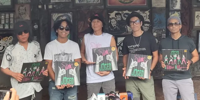 Slank Takut Undang-Undang ITE, Rilis Dua Lagu Barunya dalam Format Vinyl Slank Takut Undang-Undang ITE, Rilis Dua Lagu Barunya dalam Format Vinyl