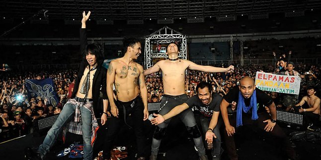 Slank Tawarkan Keintiman di Konser Revolusi Bunga