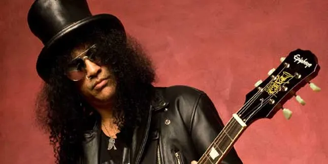 Slash Pergoki Ibunya Tidur Bersama David Bowie