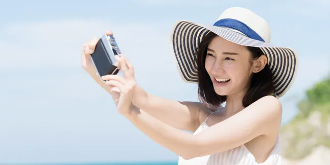 Snack vs Baju OOTD, Mana yang Lebih Penting Masuk Tas saat Liburan?