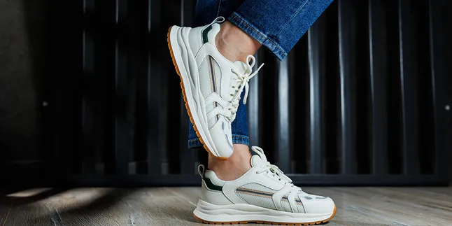 Sneakers Kekinian yang Lagi Jadi Andalan Gen Z, Wajib Masuk Wishlist!