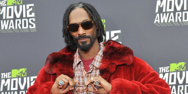 Snoop Dogg Merokok Ganja di White House